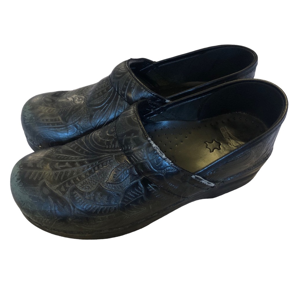 Dansko Black Leather Embossed Shoes size 39 (8.5) - Picture 1 of 10
